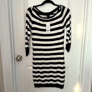 White dark grey long sleeve winter sweater dress! NEW! French Connection Sz 8